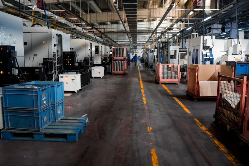 Simulated Success, Real-World Shortfalls: The Honest Limits of Digital Twin Technology in Manufacturing
